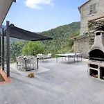 4 Bedroom Stunning In Tribogna