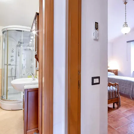 Holiday home Gorgeous In Tribogna Ferrada di Moconesi