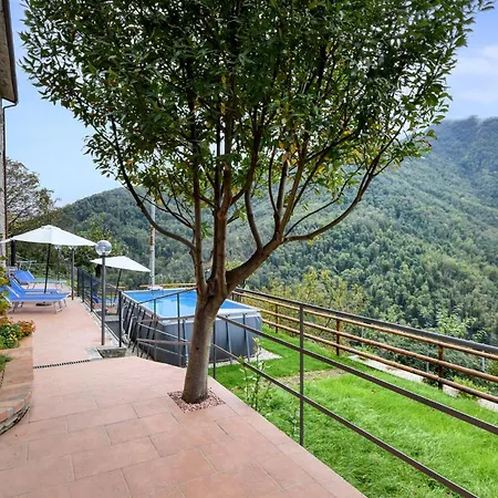 Gorgeous Home In Tribogna Hébergement de vacances *