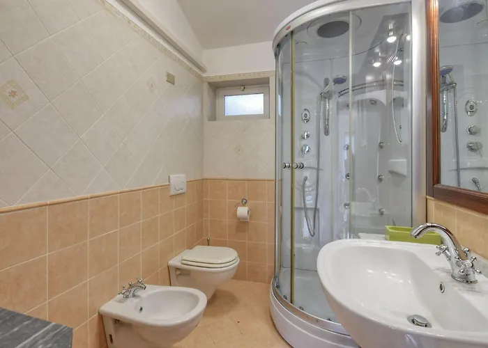 4 Bedroom Stunning In Tribogna