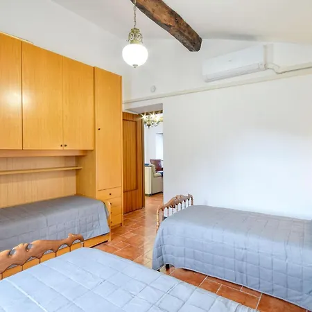 Gorgeous Home In Tribogna