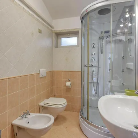 4 Bedroom Stunning In Tribogna