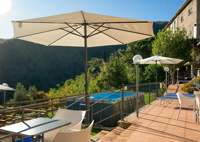 Semesterbostad 4 Bedroom Stunning In Tribogna *