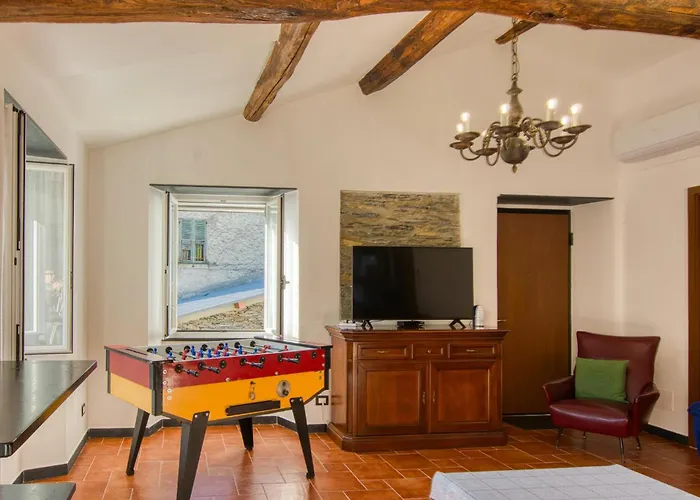 4 Bedroom Stunning In Tribogna *